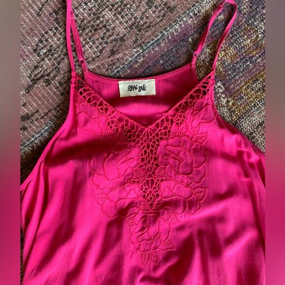 Pink mini dress with embroidery detailing size small - Picture 2 of 2